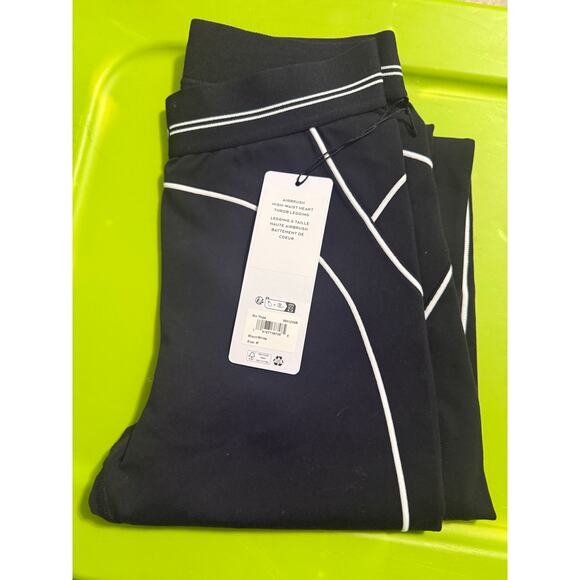 NWT Alo Airbrush High-Waist Heart Throb Legging Full Length Size M Black/White - Picture 5 of 7